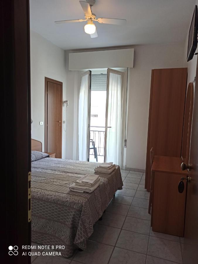 Hotel Danubio Беллария-Иджеа-Марина Экстерьер фото